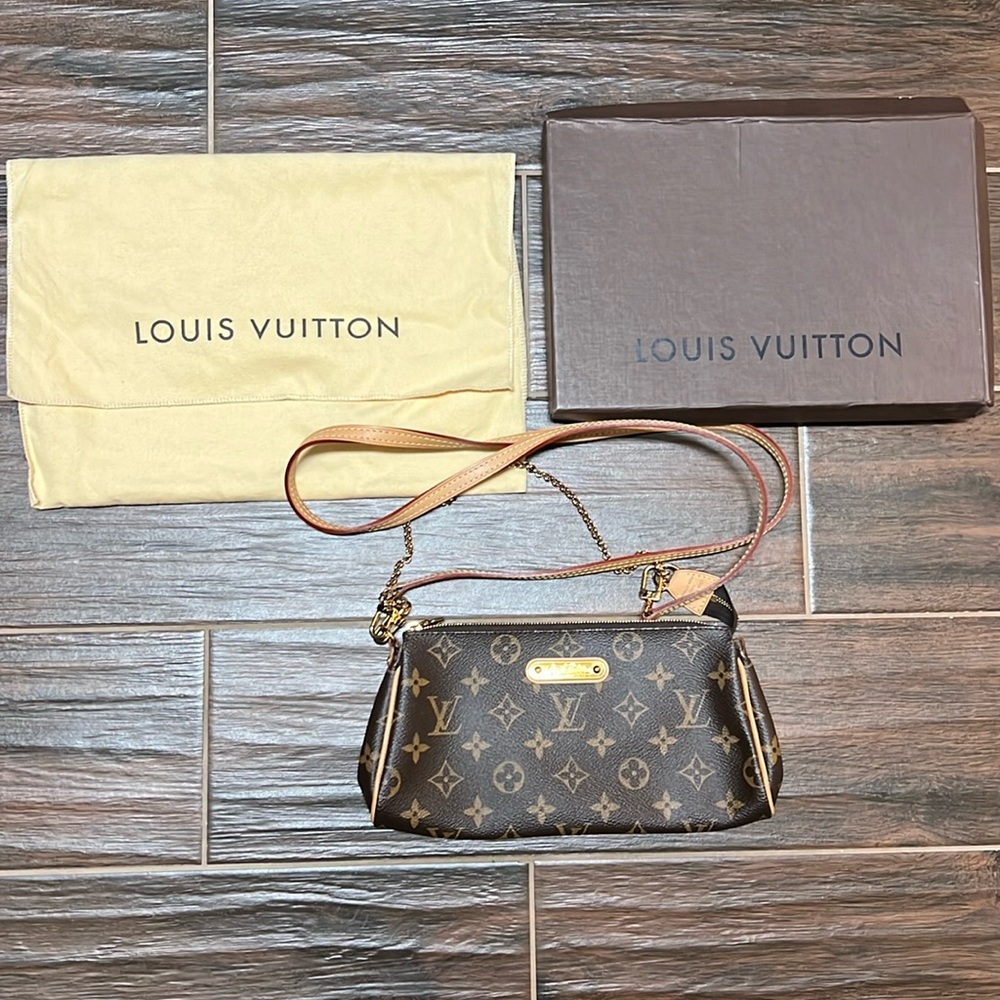Louis Vuitton Vintage Pochette Bag